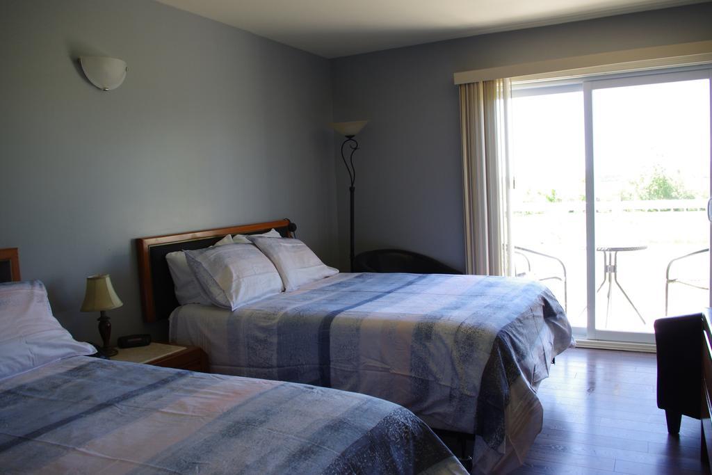 Motel Des Mariniers Kamouraska Exterior photo