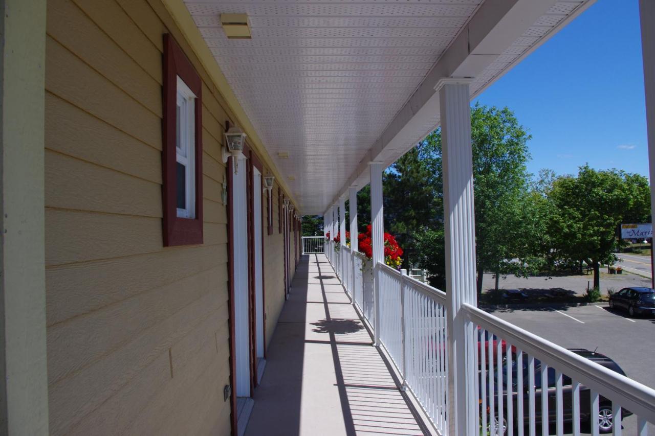 Motel Des Mariniers Kamouraska Exterior photo